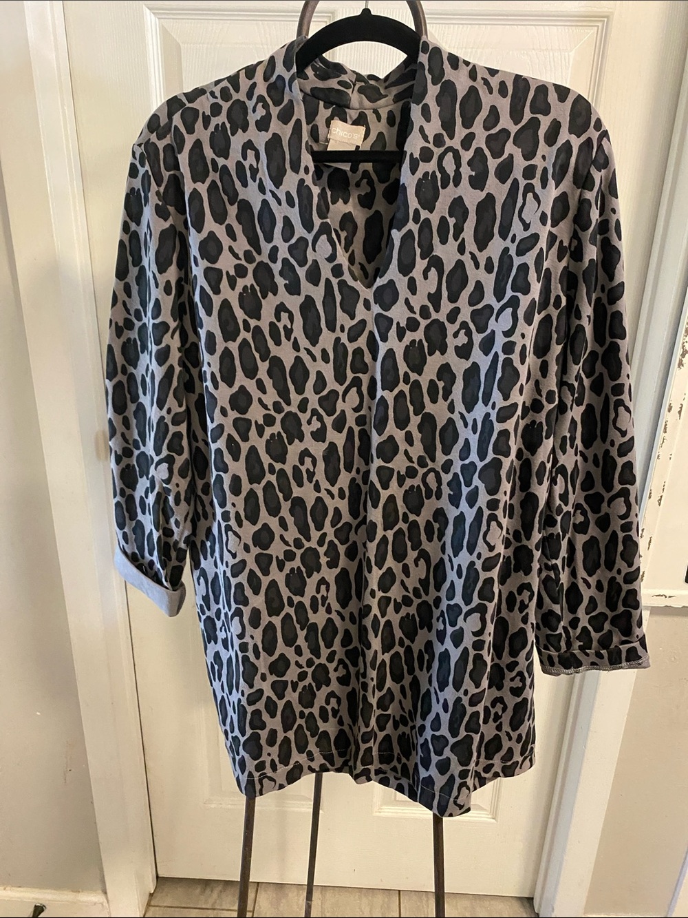 Chico’s animal print top like new size 3